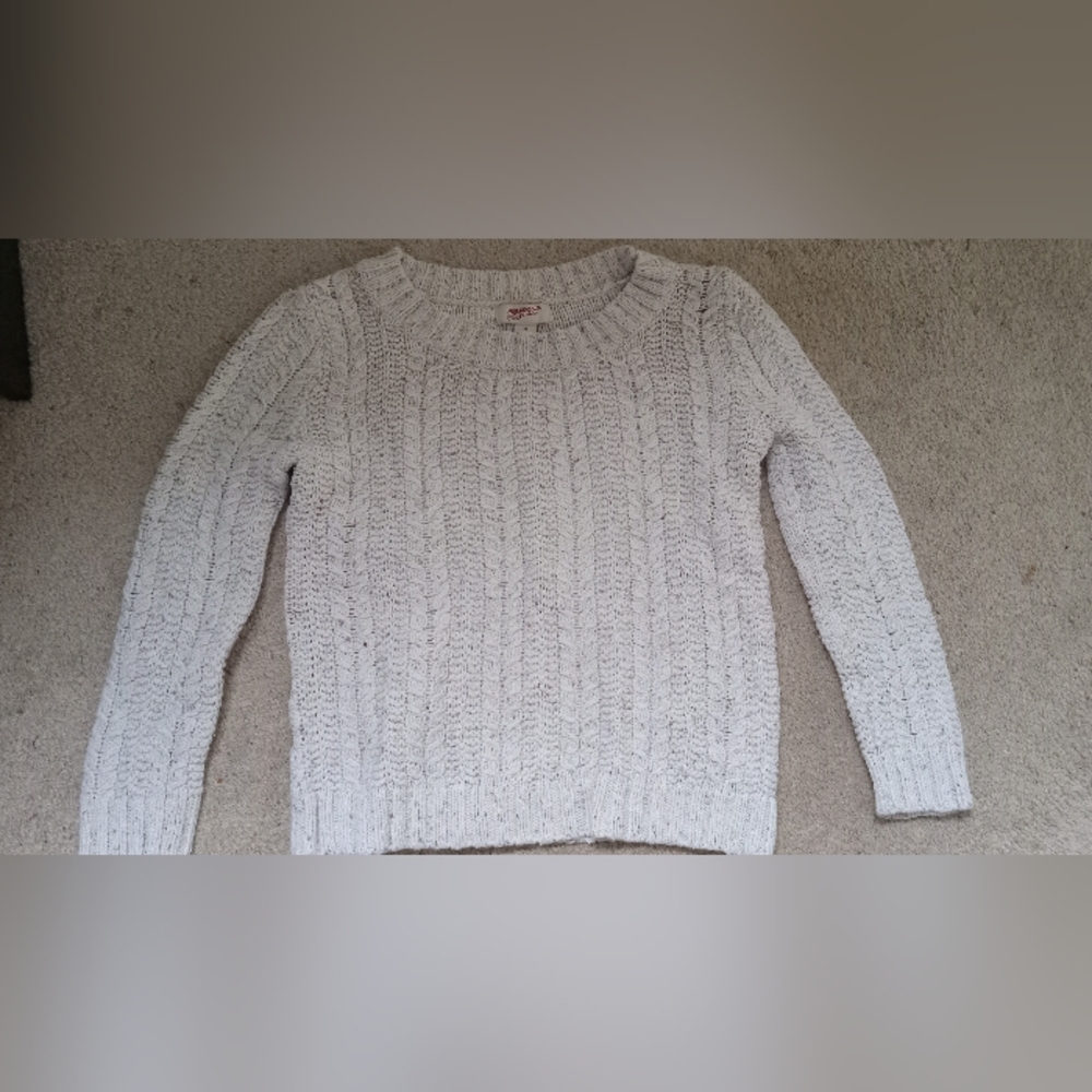Girls thick sweater